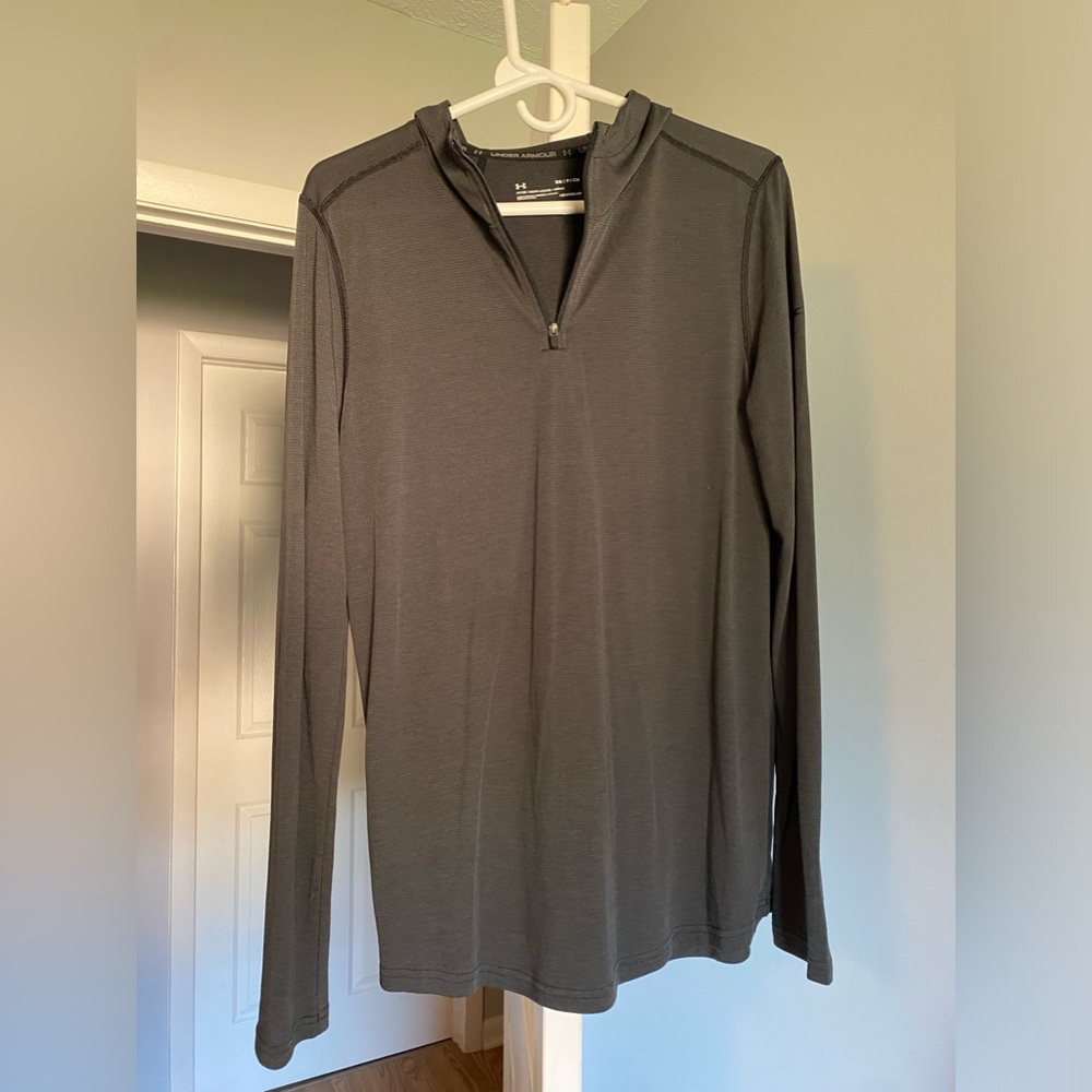 Under Armour Light Weight Hoodie